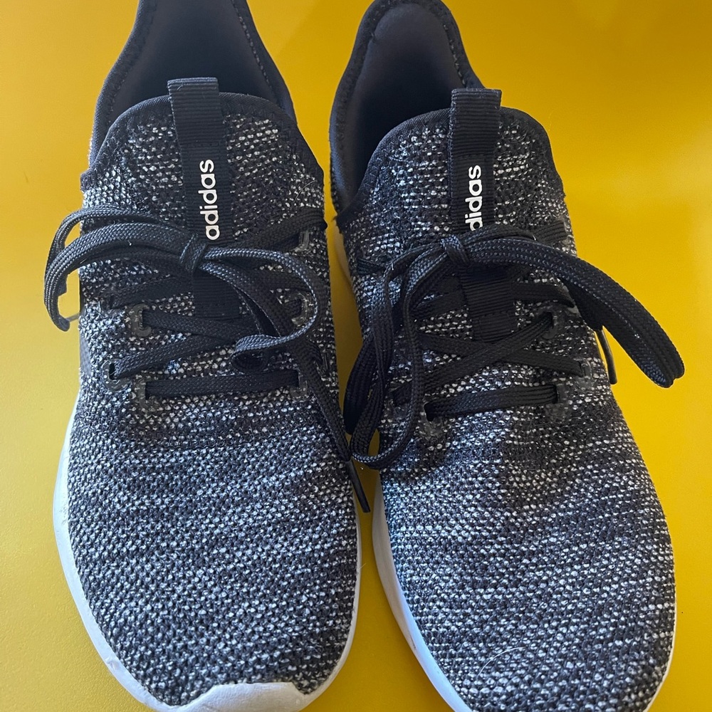 Women’s Adidas Dark Gray Sz 8.5